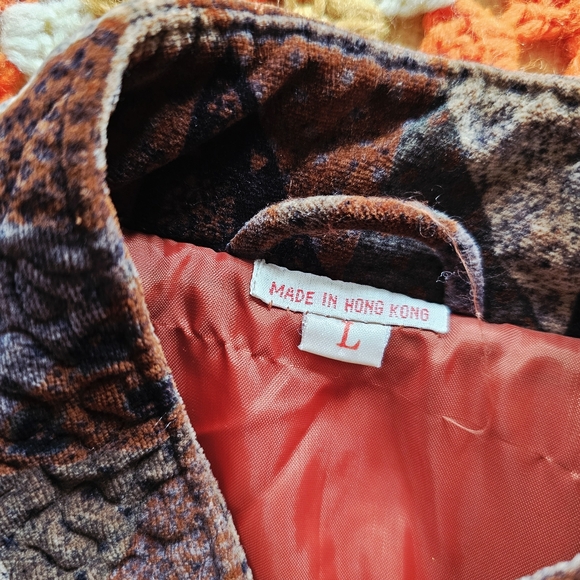 Vintage 90s Velvet Quilted Patchwork Patterned Jacket w/ Frog Closures - Picture 14 of 15